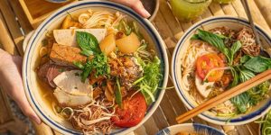 bún riêu ốc cô oanh - Ấn tượng đầu tiên về không gian và phong cách phục vụ