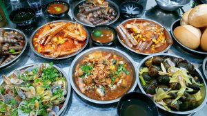 Nguyên liệu chuẩn bị cho món hoa ốc hải phòng