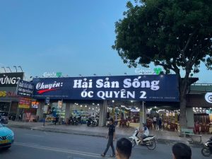 nhà hàng ốc quyên 2 - Không gian và ấn tượng đầu tiên khi bước chân vào quán