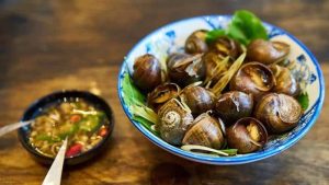 1. Quán ốc cay Hà Nội Đà Nẵng ở 176 Ông Ích Khiêm