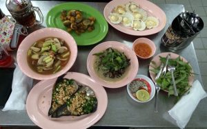 ốc tô hiến thành - Không gian và ấn tượng đầu tiên khi đến phố ốc