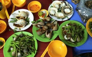 Địa chỉ và không gian quán ốc tuyết quận 8