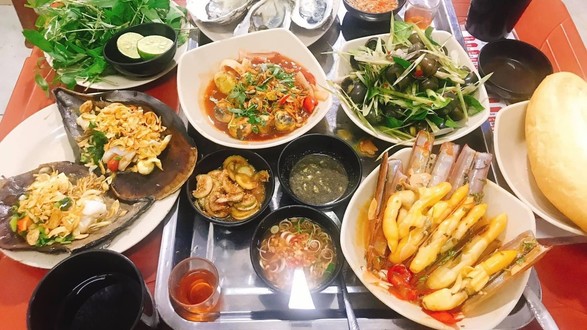 Nguyên liệu chuẩn bị cho nồi phương ốc hải phòng