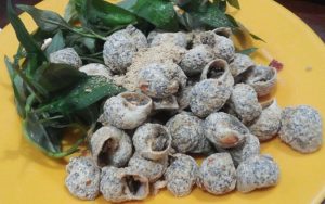 Không gian và ấn tượng đầu tiên khi đến quán ốc trần đào