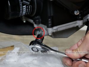 vặn ốc ra theo chiều nào - Hiểu rõ nguyên lý ren phải và quy tắc bàn tay phải